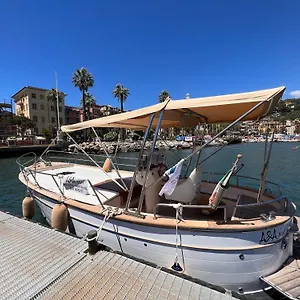 Apartment Al Castello: Romantic Seaside Retreat With Castle Views, Rapallo