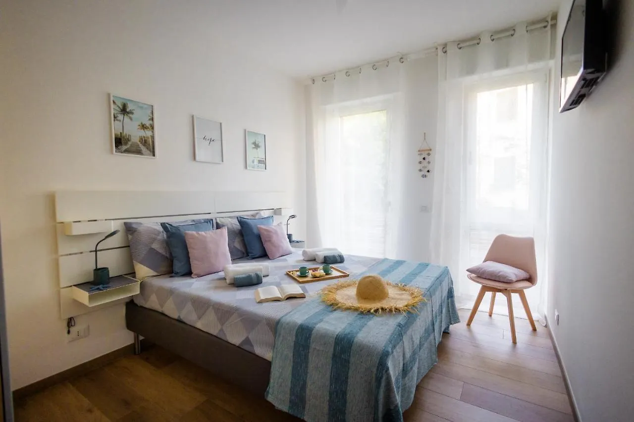 Elegant House By The Sea Rapallo - 50 Meters From The Beach ,Near Portofino Italy